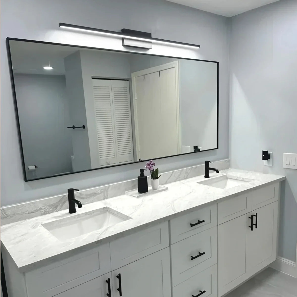 Feyran Linear Vanity Bathroom Wall Sconce For Mirror