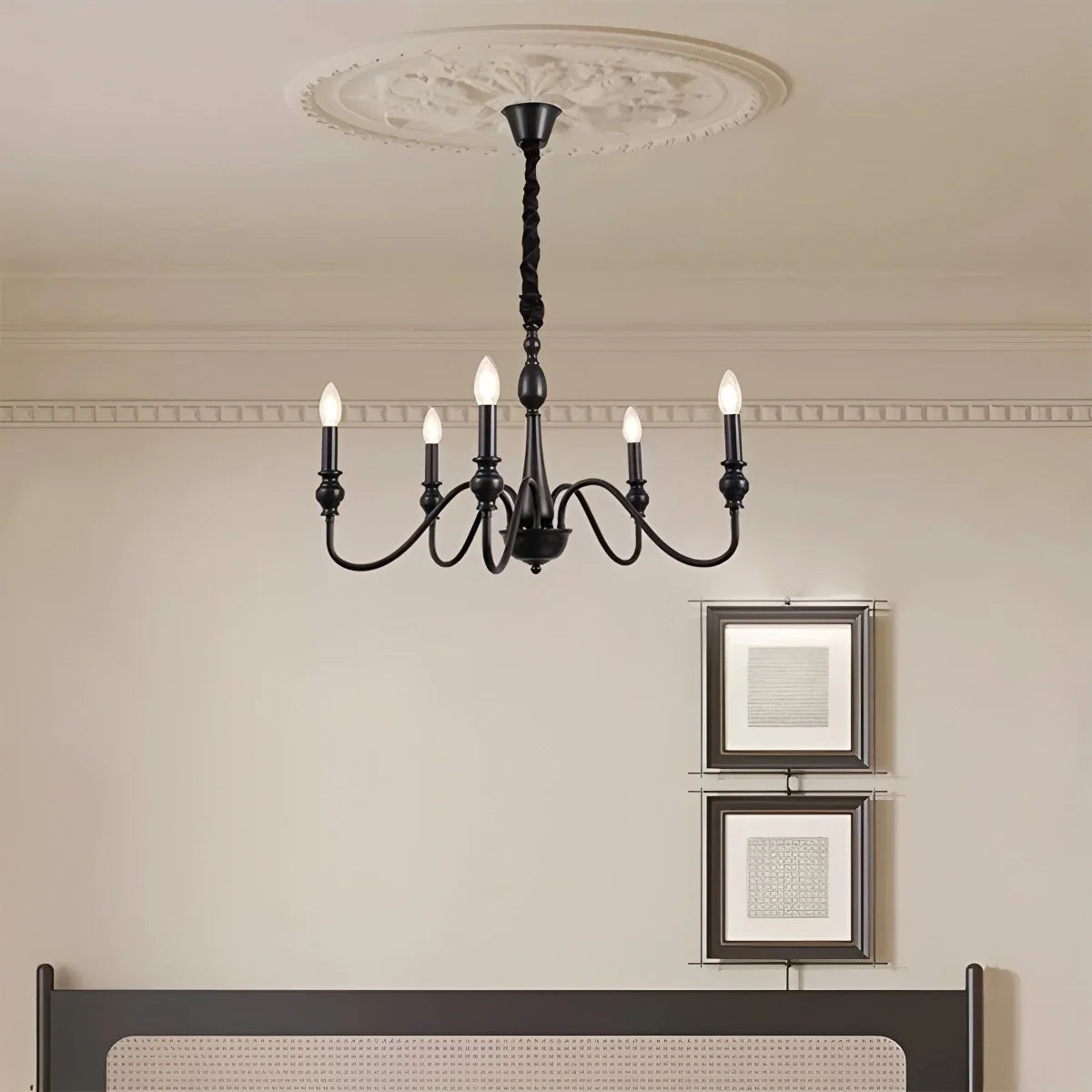 Feyran American Simple Black Candle-Style Chandelier