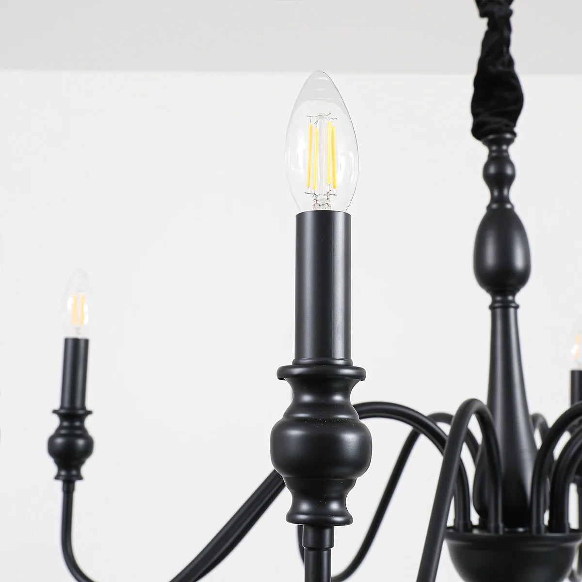 Feyran American Simple Black Candle-Style Chandelier