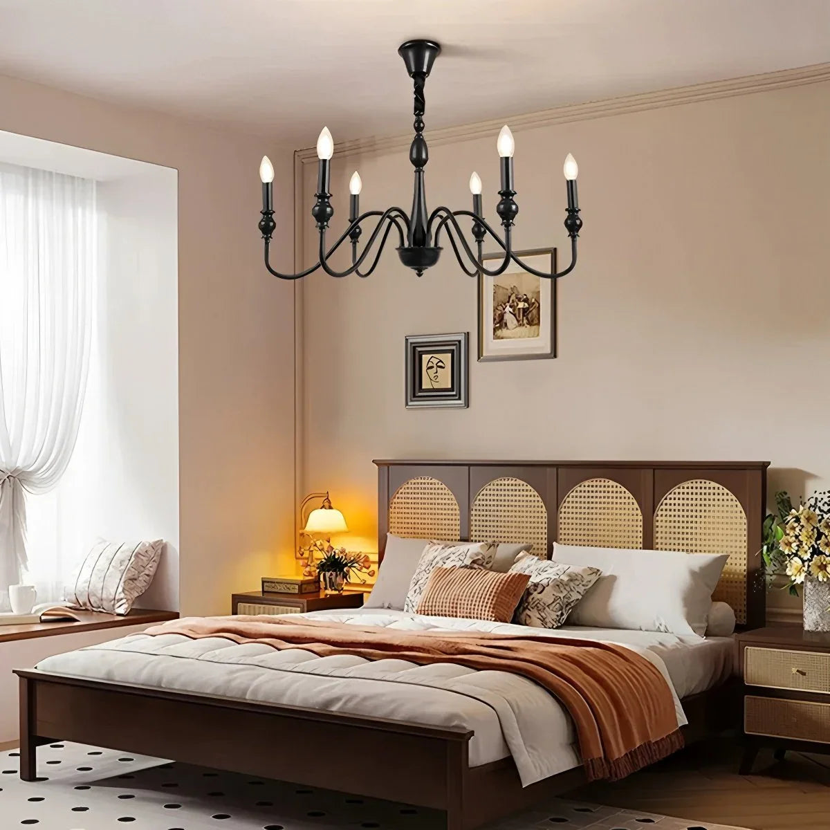 Feyran American Simple Black Candle-Style Chandelier