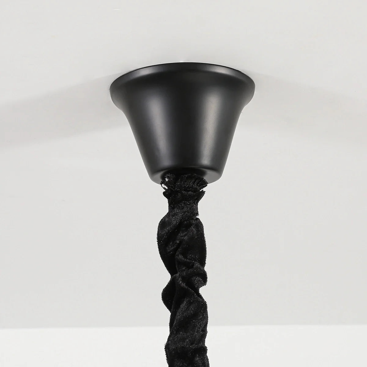 Feyran American Retro Black Candle Chandelier