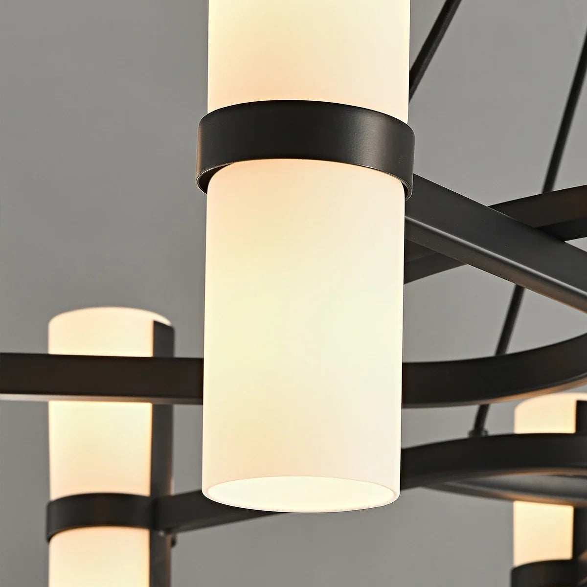 Feyran Nordic Creative Multi-Headed Round Chandelier