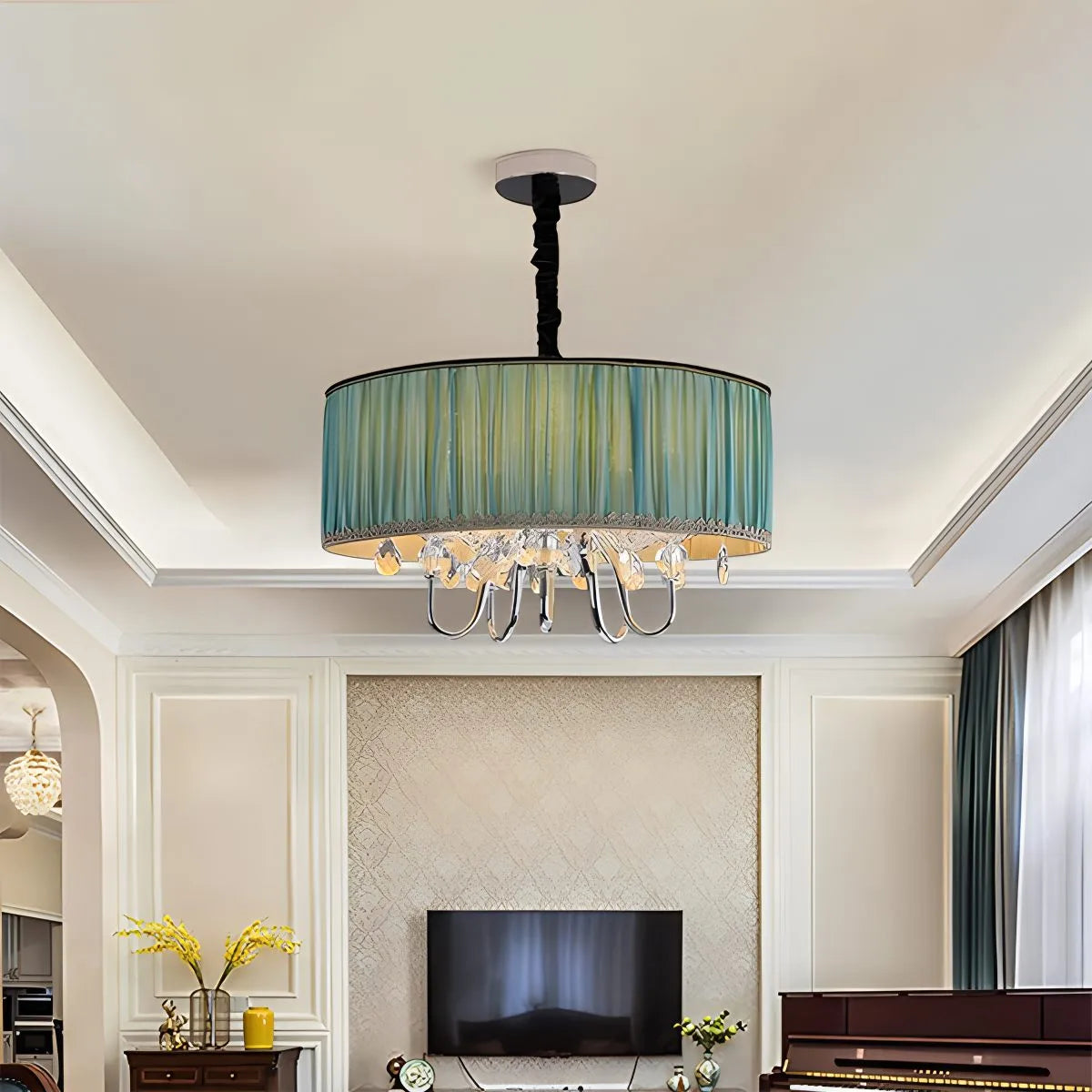 Feyran Alloy Luxury Crystal Pendant Light for Living Room