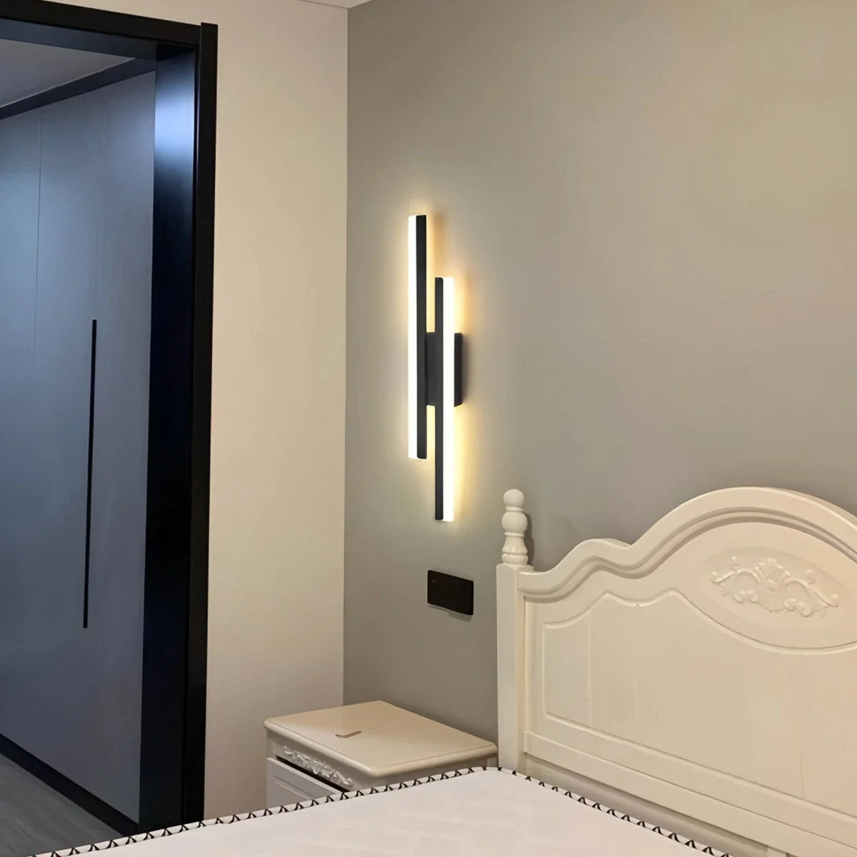 Antier Alana Minimalist H-Shaped Wall Lamp