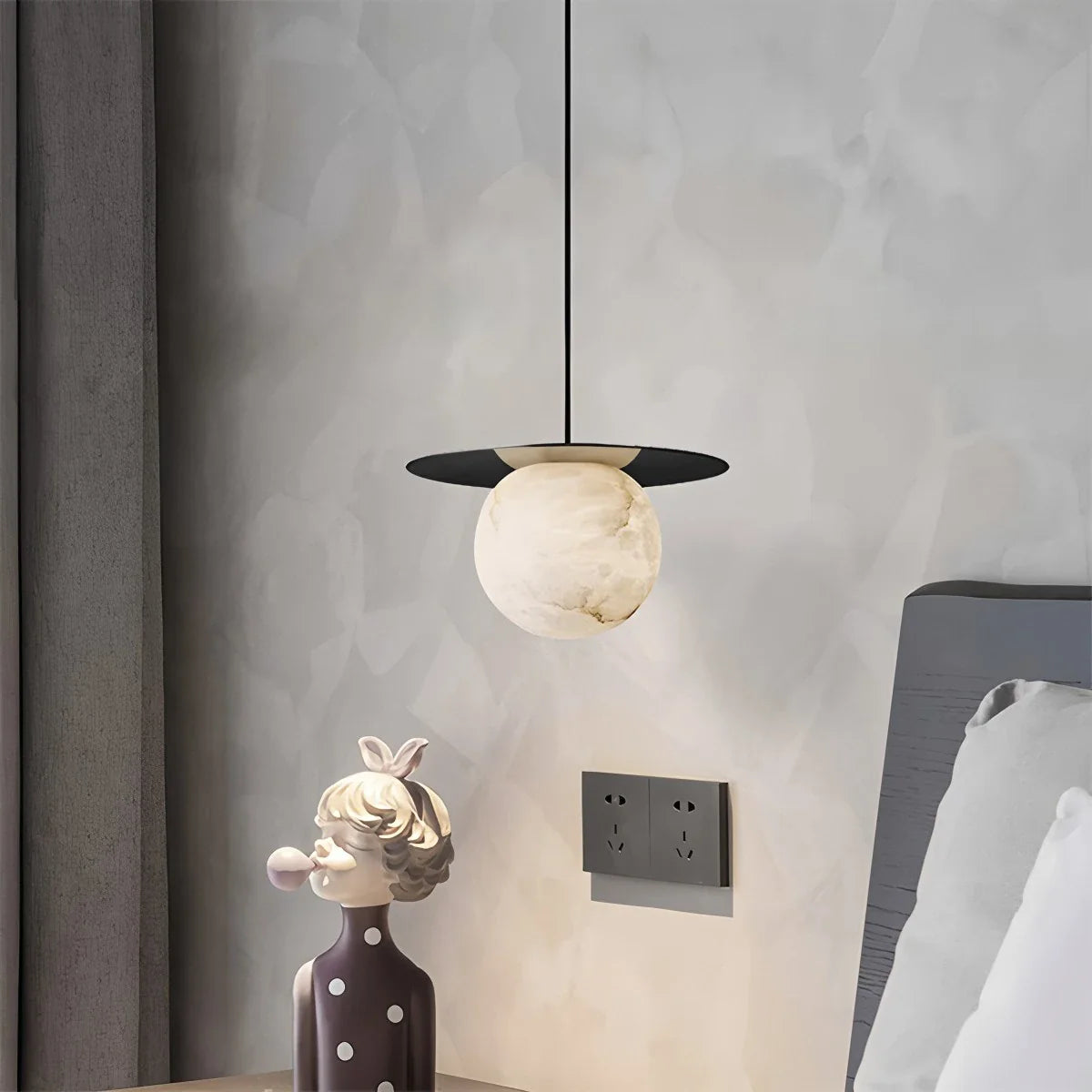 Feyran Luxury Spherical Natural Spanish Alabaster Pendant Light