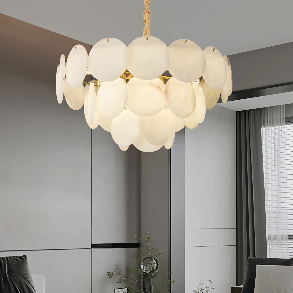 Feyran Modern Round Shell Spanish Alabaster Chandelier