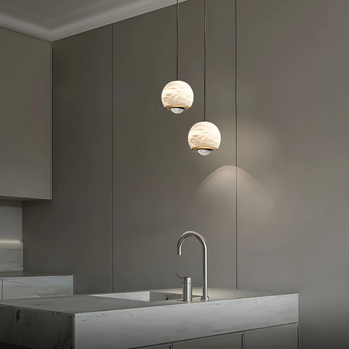 Feyran Modern Adjustable Spanish Alabaster Pendant Light