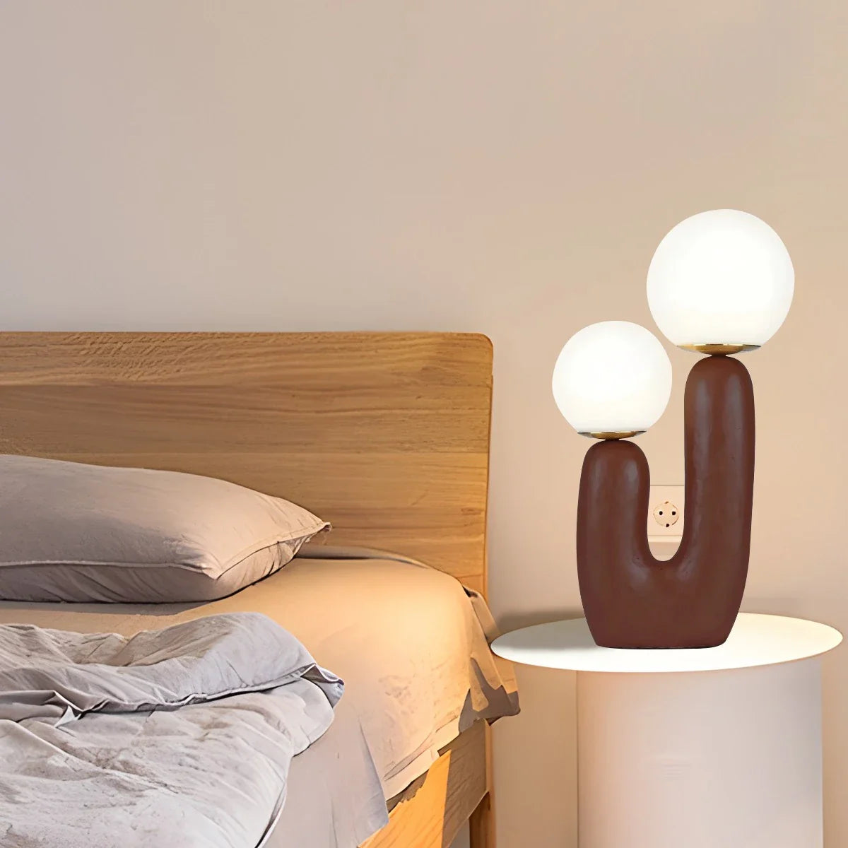 Feyran Oo Rough Resin Table Lamp