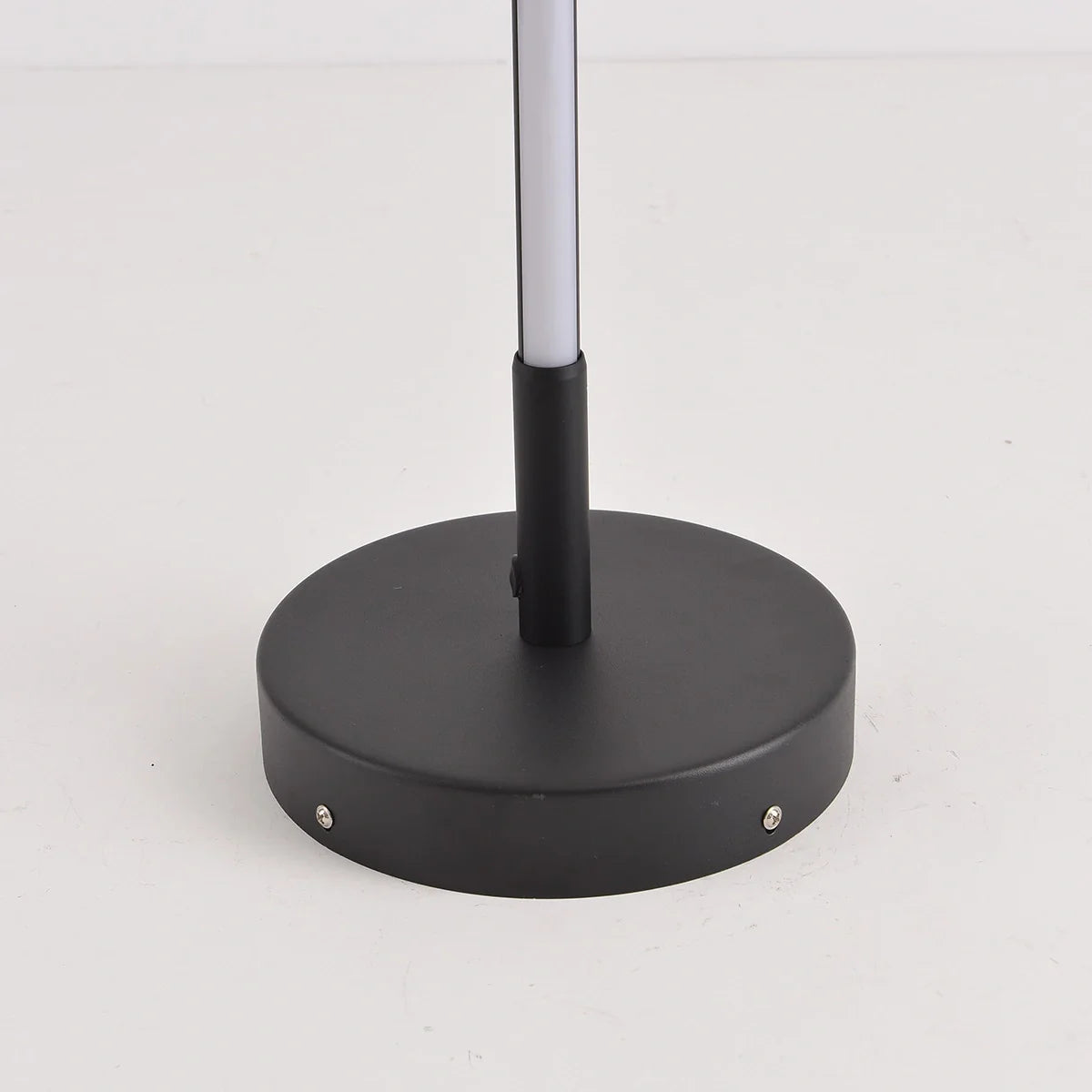 Feyran Linear Outdoor Waterproof Floor Lamp