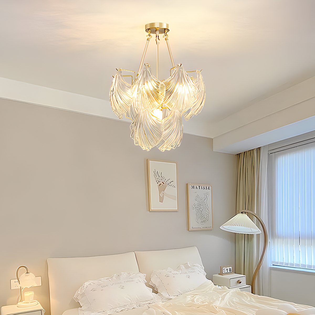Feyran Vintage Rowan Glass Shell Chandelier