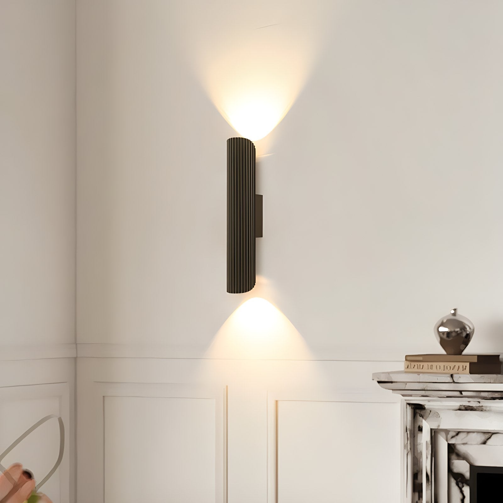 Feyran Roman Column Wall Lamp for Living Room