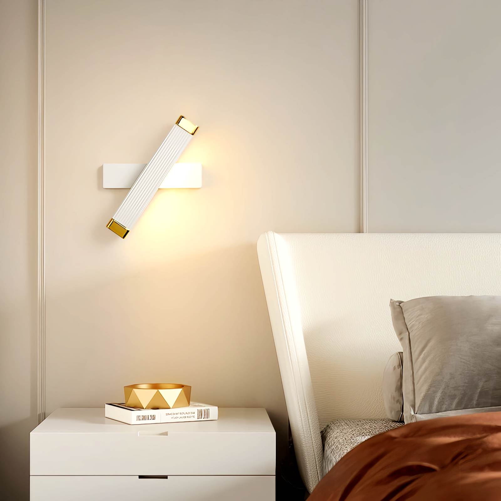 Feyran Rotatable Roman Column Wall Lamp