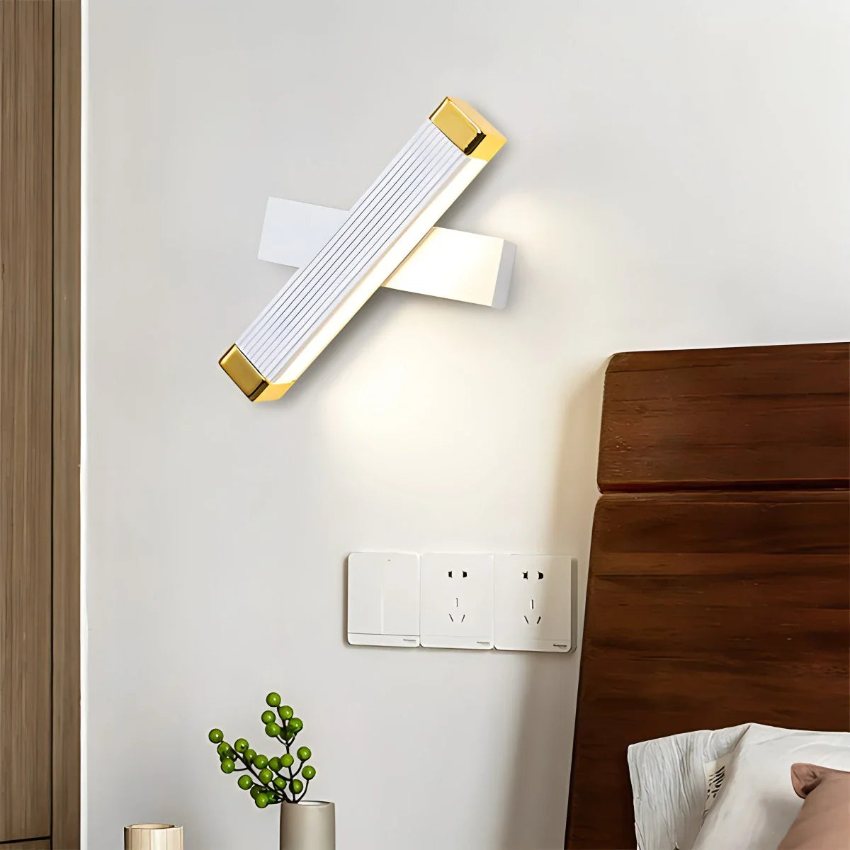 Feyran Rotatable Roman Column Wall Lamp