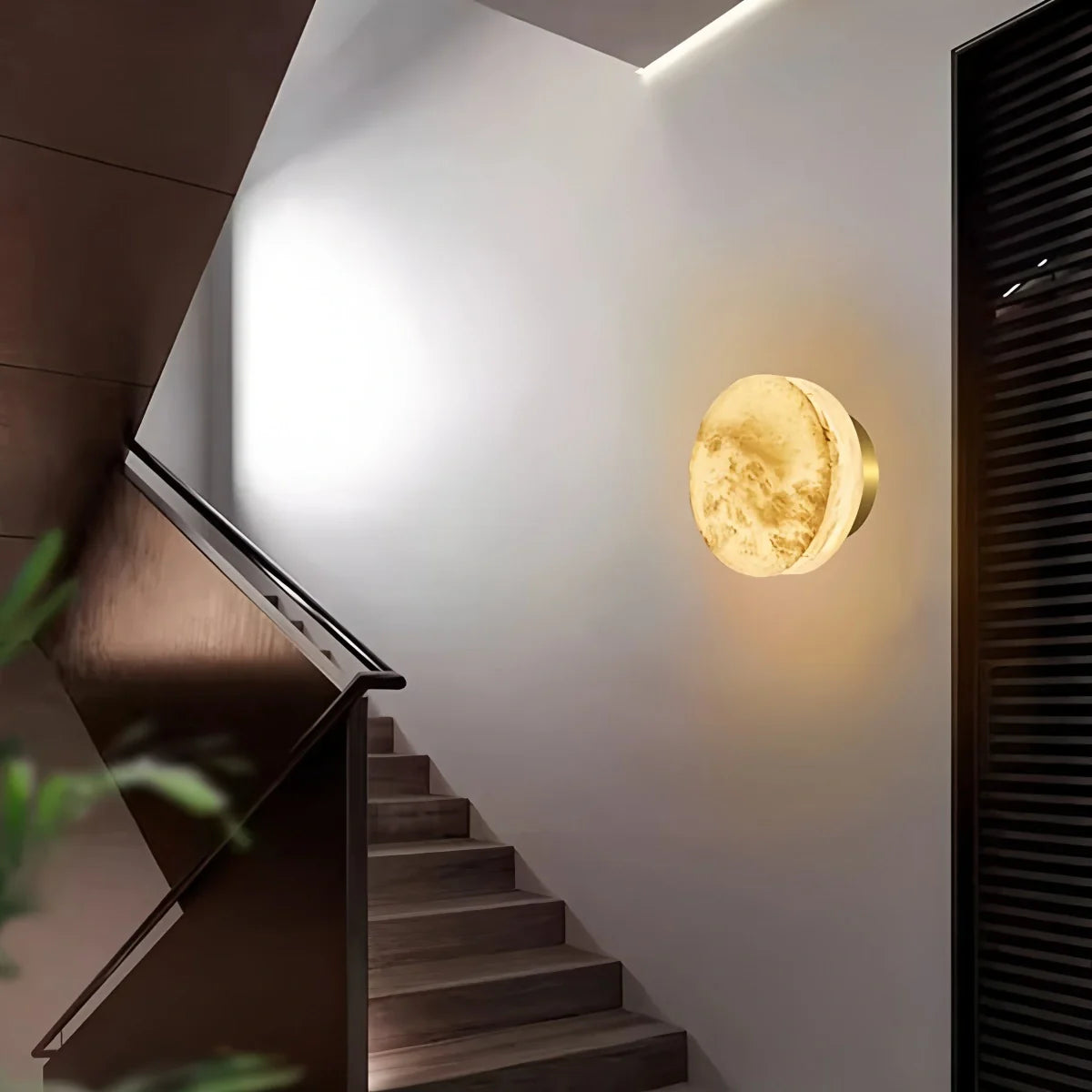 Feyran Simple Round Spanish Alabaster Wall Light for Hallway