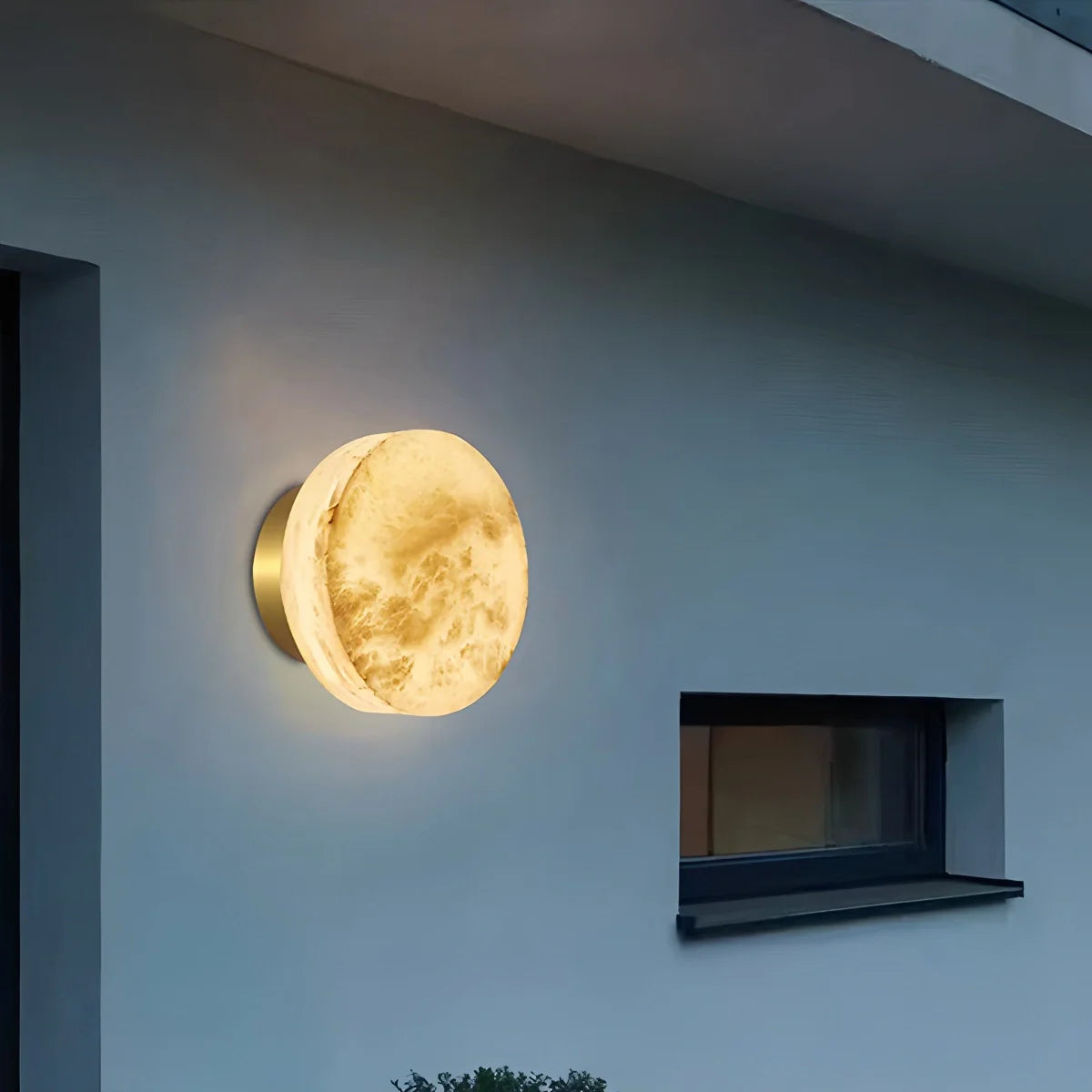 Feyran Simple Round Spanish Alabaster Wall Light for Hallway