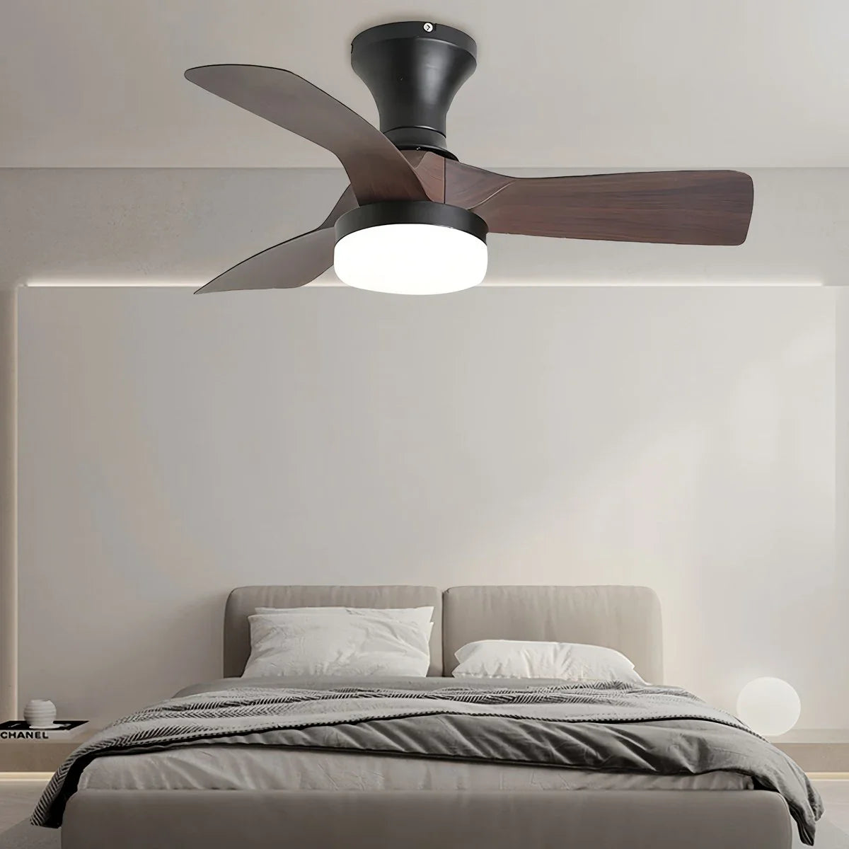 Feyran Small Propeller Ceiling Fan With Light