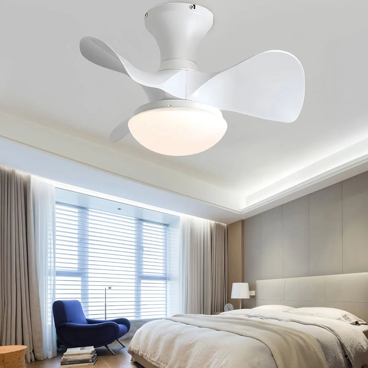Feyran Small Propeller Ceiling Fan With Light