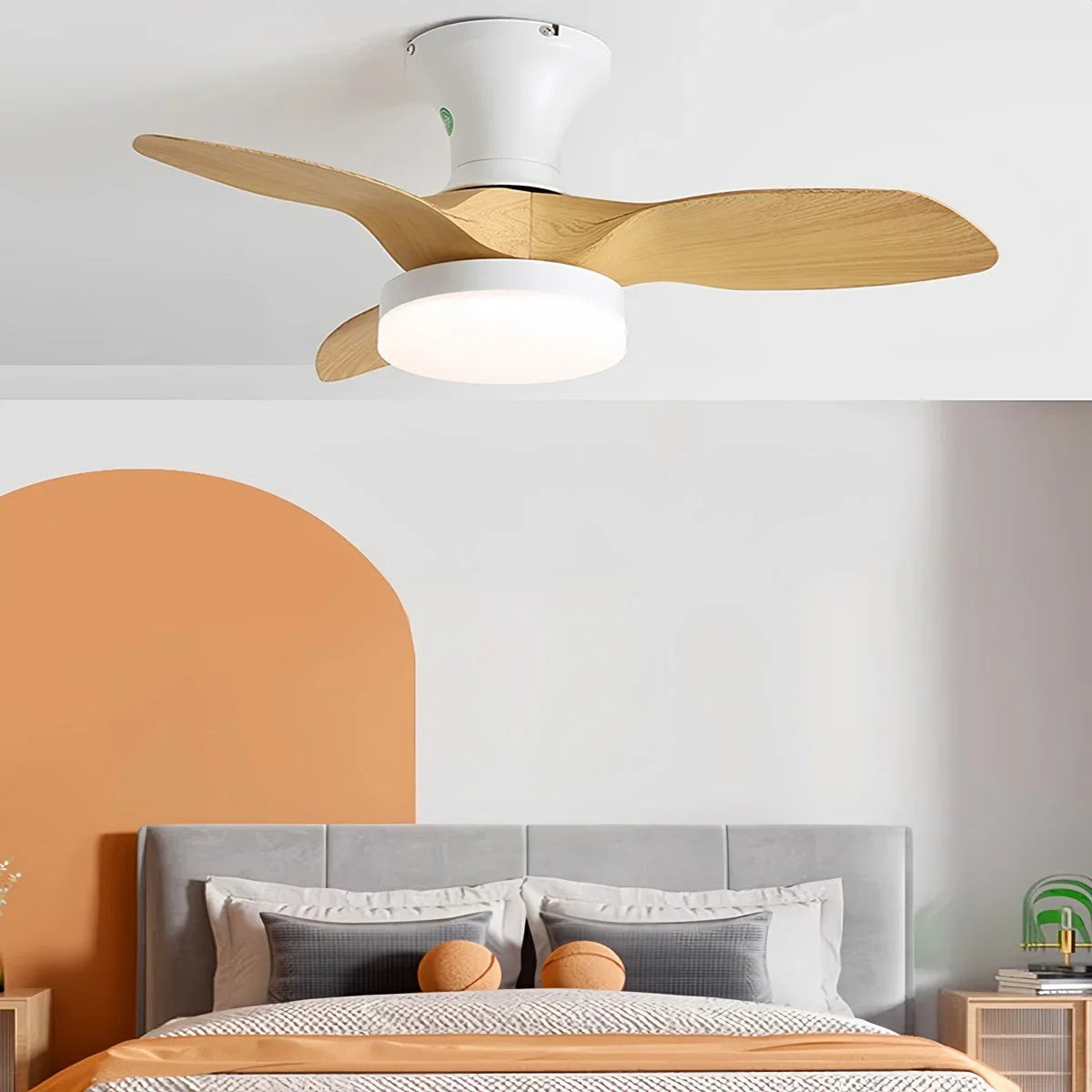 Feyran Small Propeller Ceiling Fan With Light
