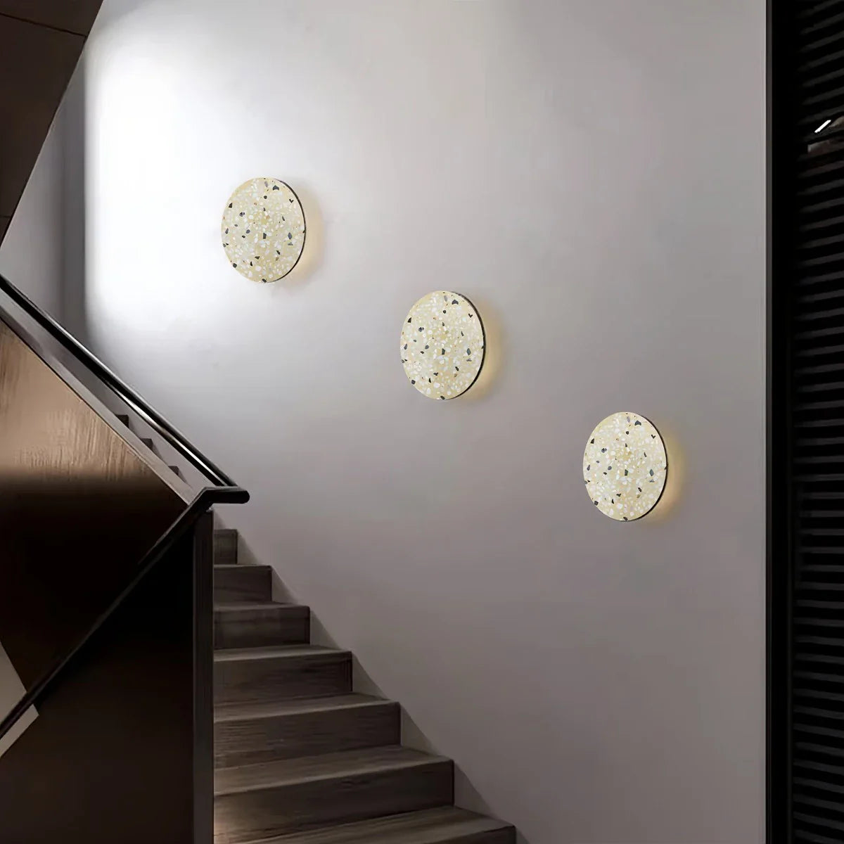 Feyran Nordic Light Luxury Round Disc Wall Sconce