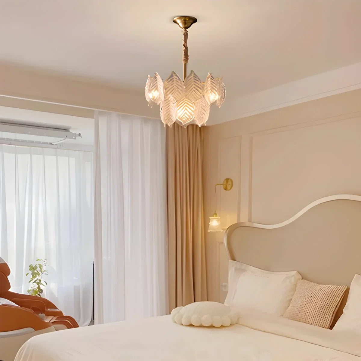 Feyran Tiered Glass Leaf Chandelier