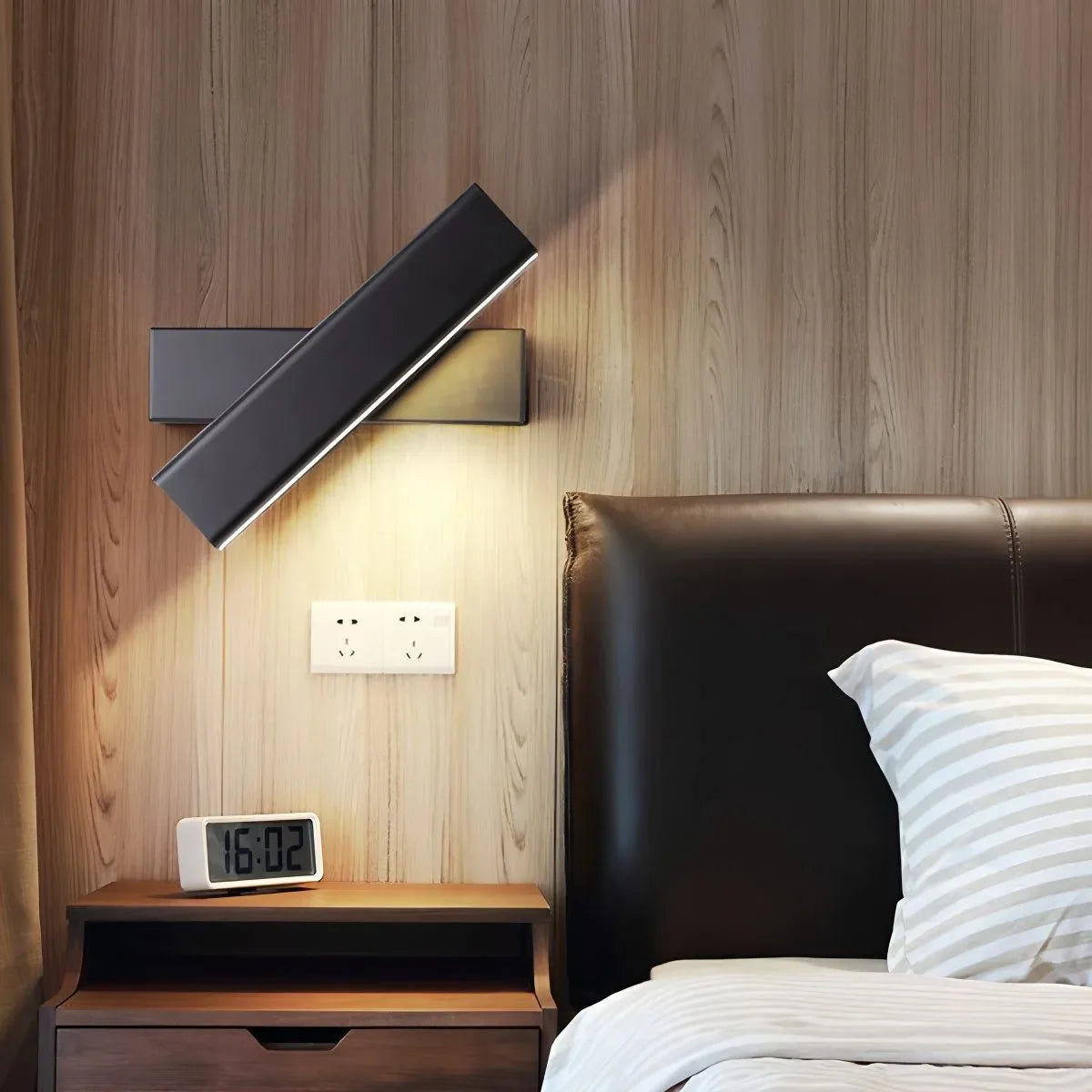 Feyran Adjustable Bar Wall Sconce for Bedroom