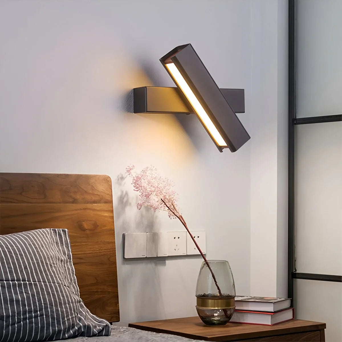 Feyran Adjustable Bar Wall Sconce for Bedroom