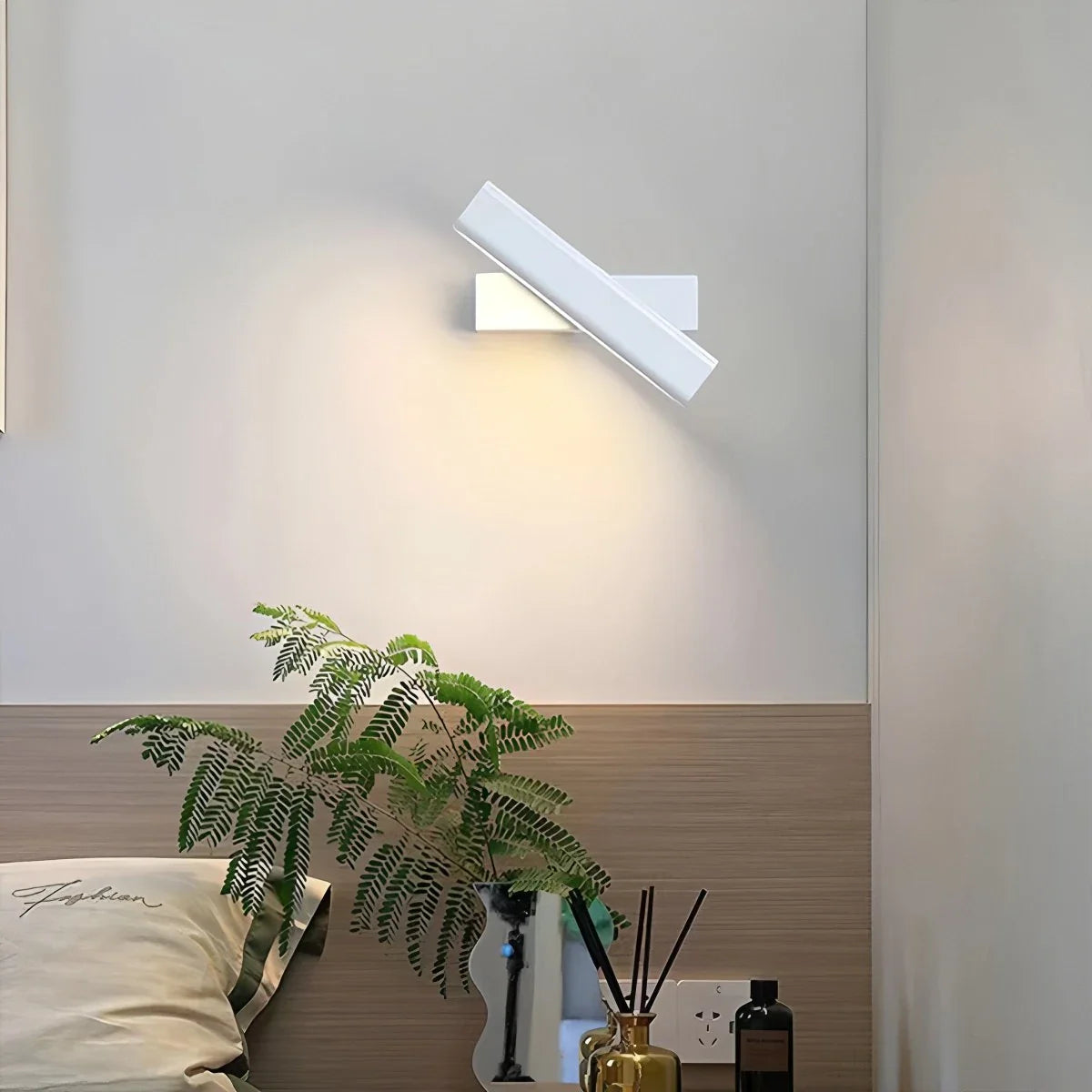 Feyran Adjustable Bar Wall Sconce for Bedroom