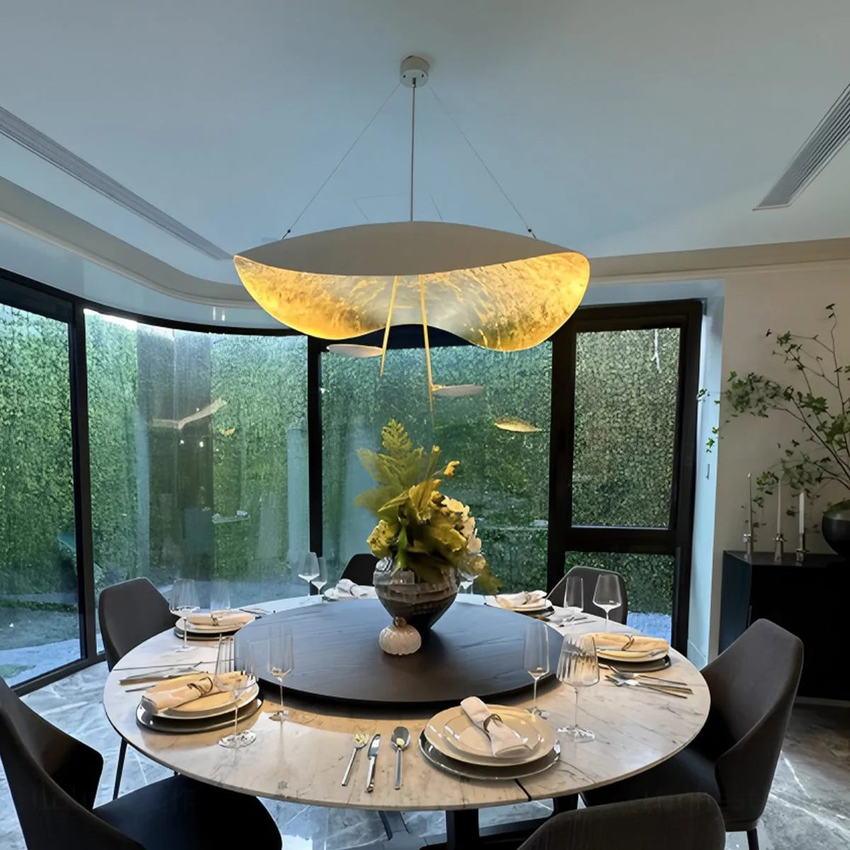 Feyran Modern Sculptural Leaf Pendant Light