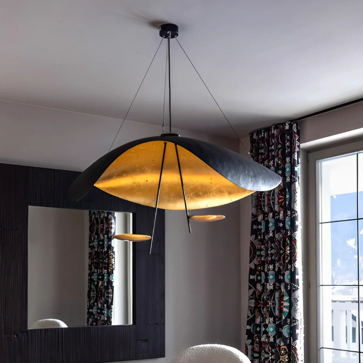 Feyran Modern Sculptural Leaf Pendant Light