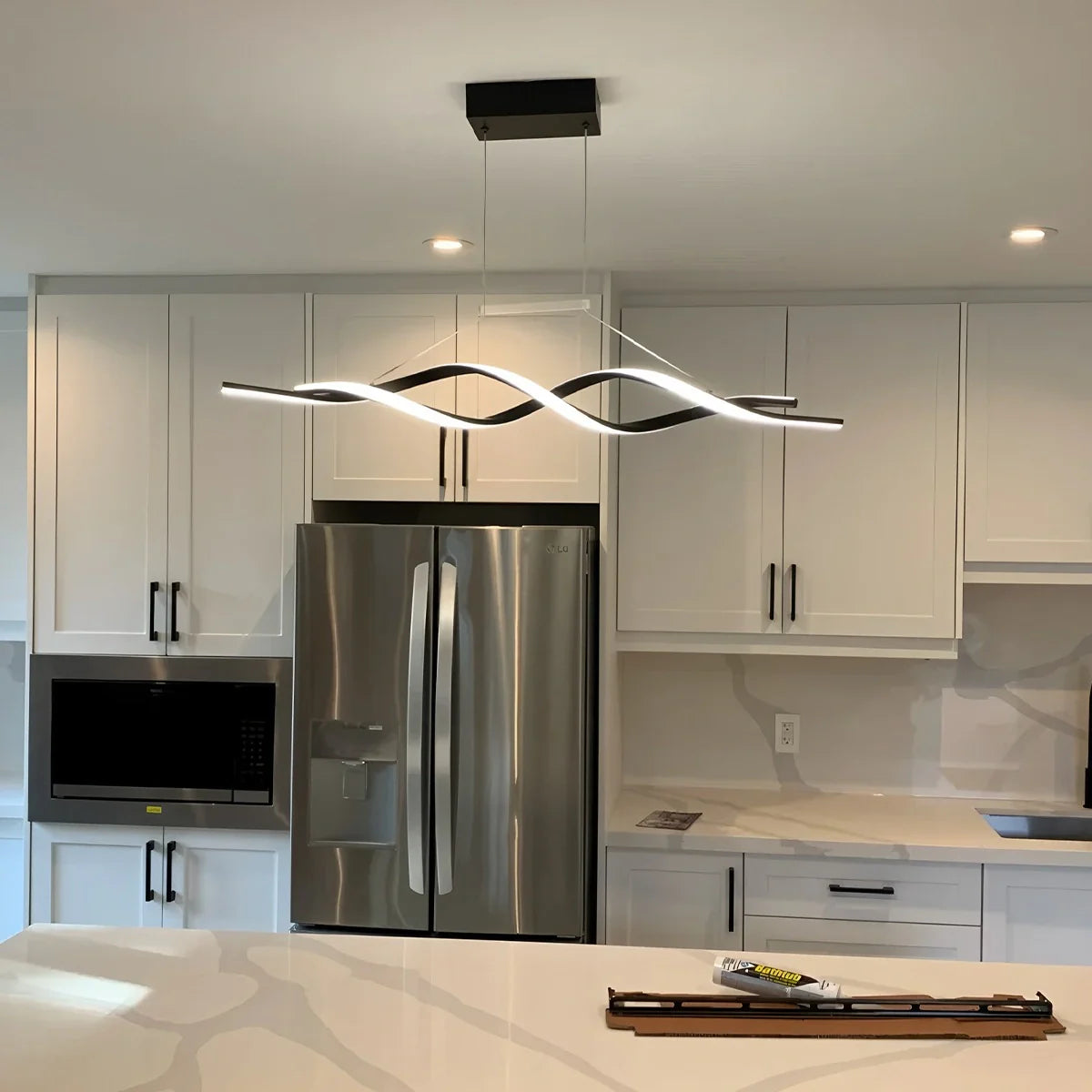 Feyran LED Linear Wave Chandelier for Dining Room
