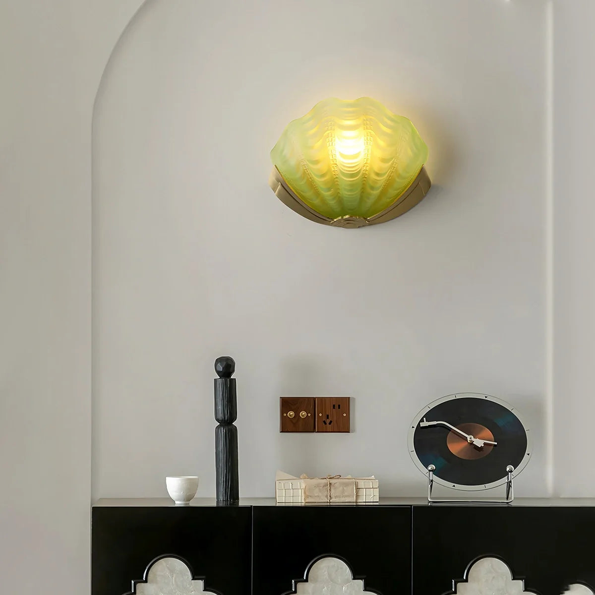 Feyran Light Luxury Brass Shell Glass Wall Lamp