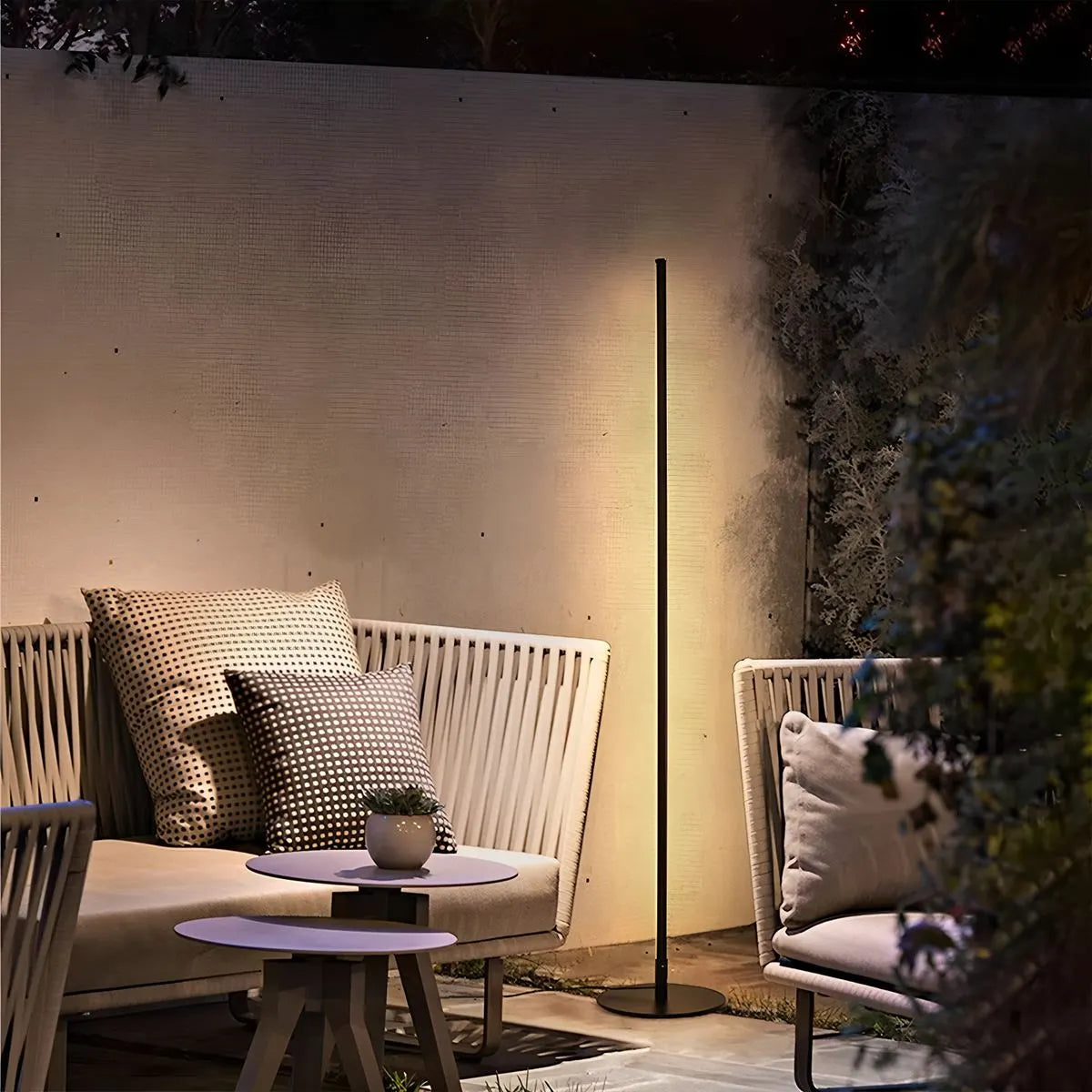 Feyran Linear Outdoor Waterproof Floor Lamp