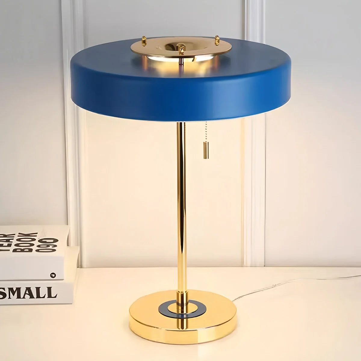 Feyran Mid-Century Round Table Lamp with Pull Chain