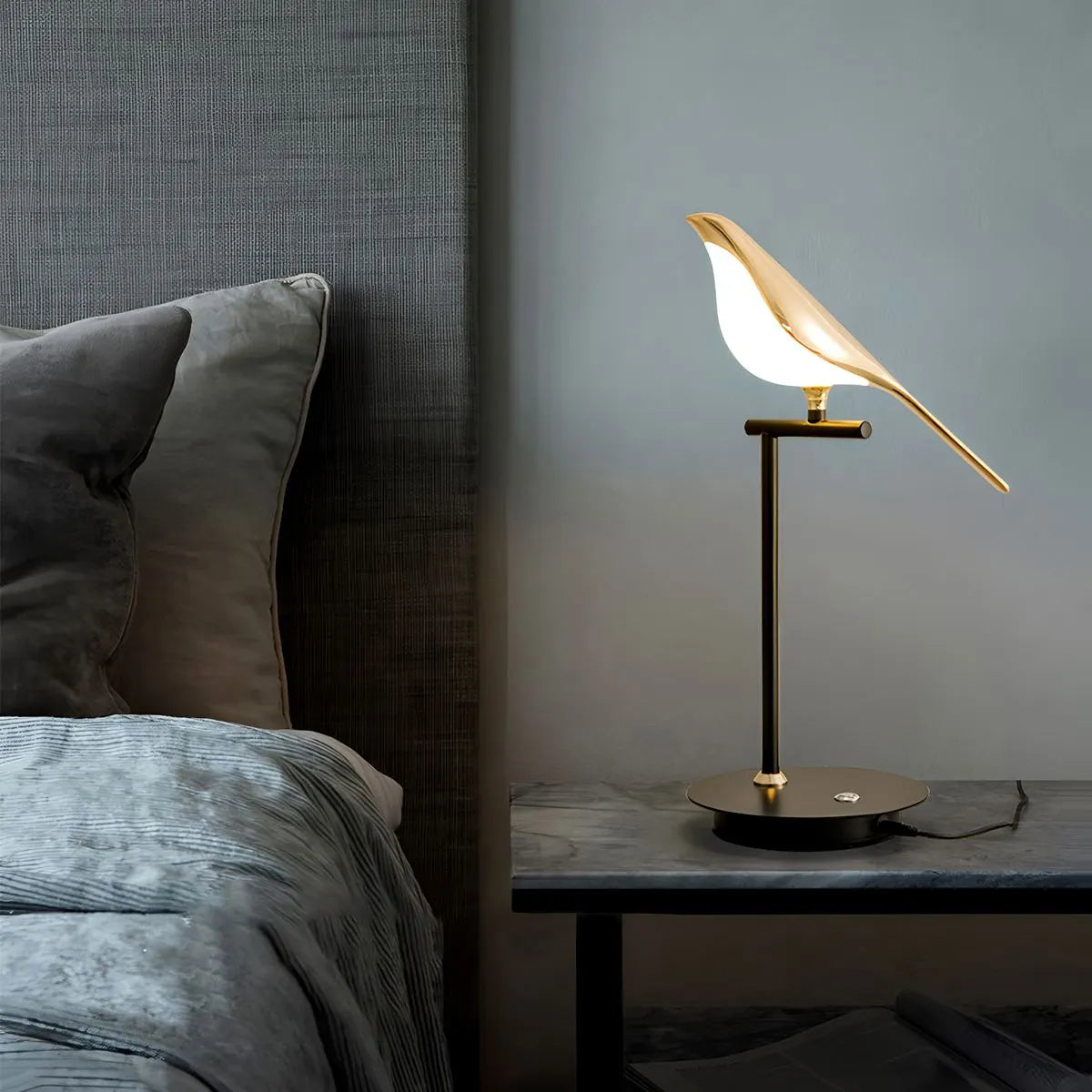 Feyran Modern Gold Birds LED Chandelier