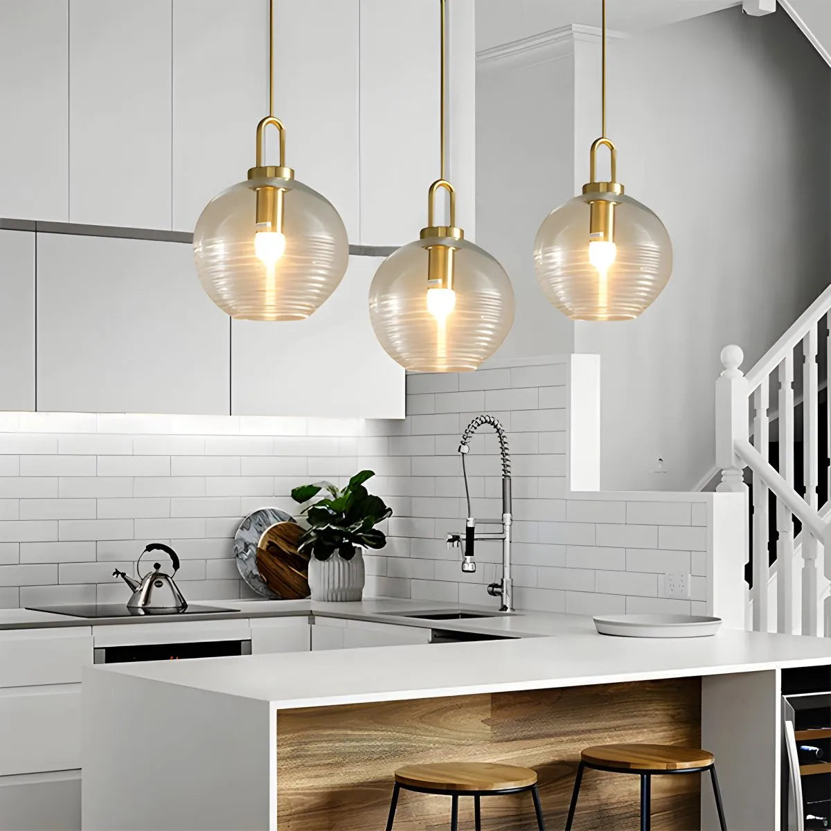 Feyran Modern Ribbed Clear Glass Pendant Light
