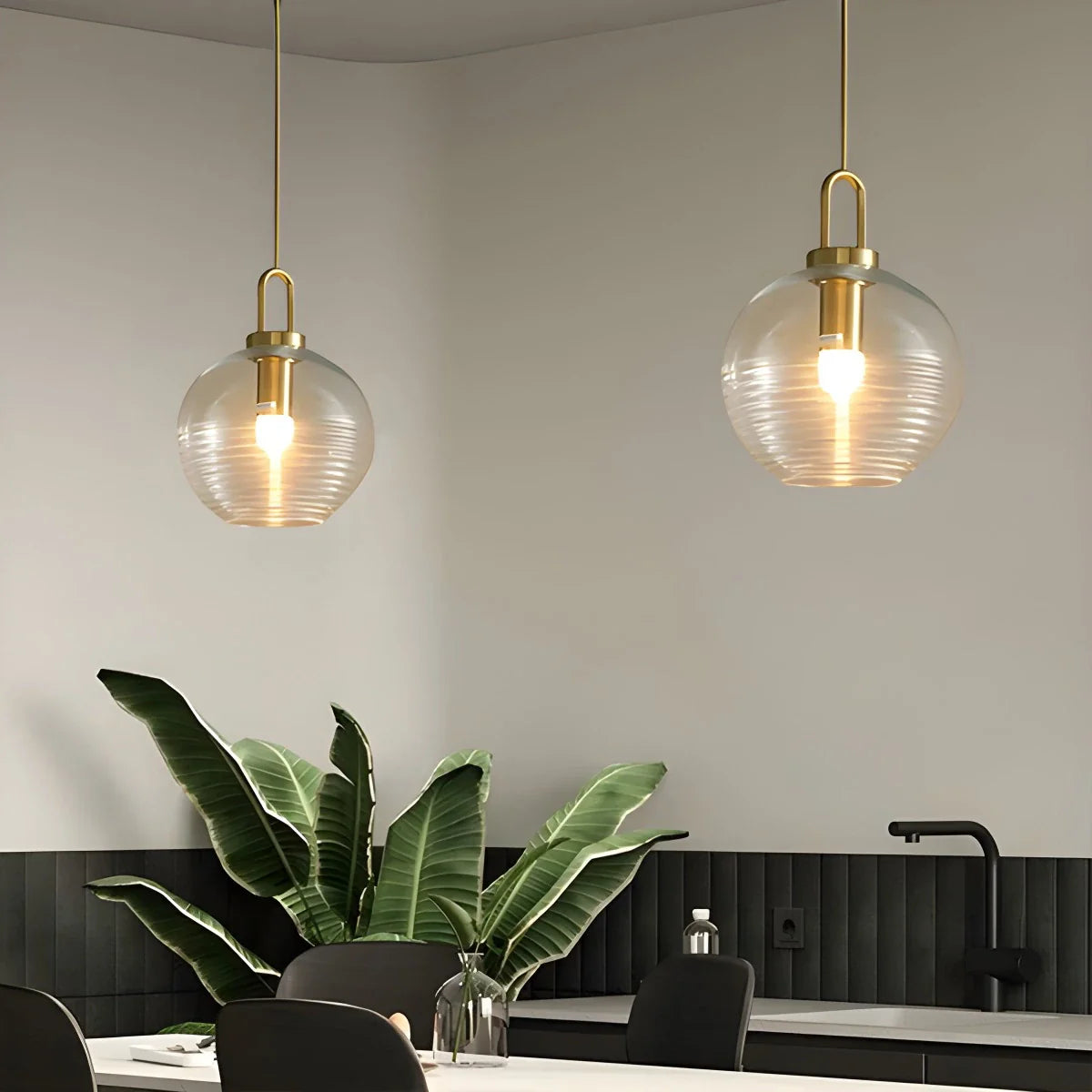 Feyran Modern Ribbed Clear Glass Pendant Light