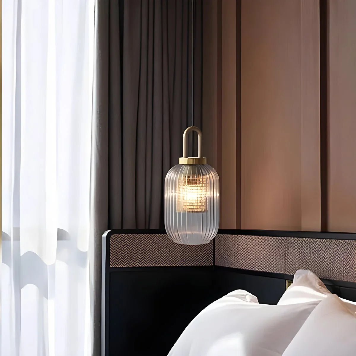 Feyran Modern Ribbed Clear Glass Pendant Light