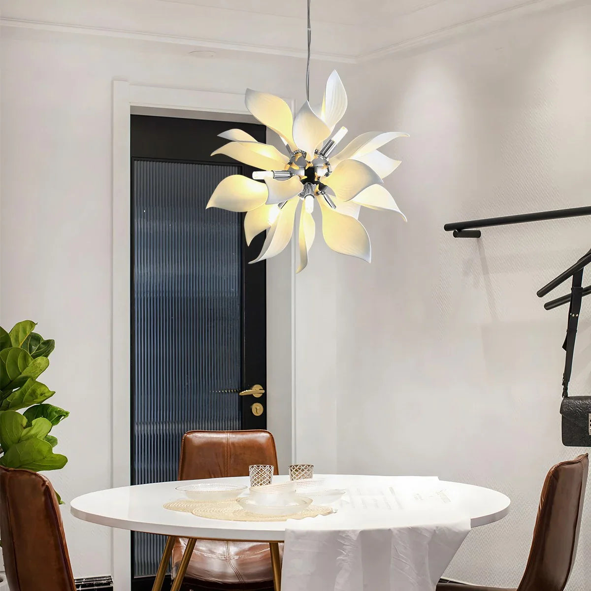 Feyran Nordic Creative Petal Pendant Light