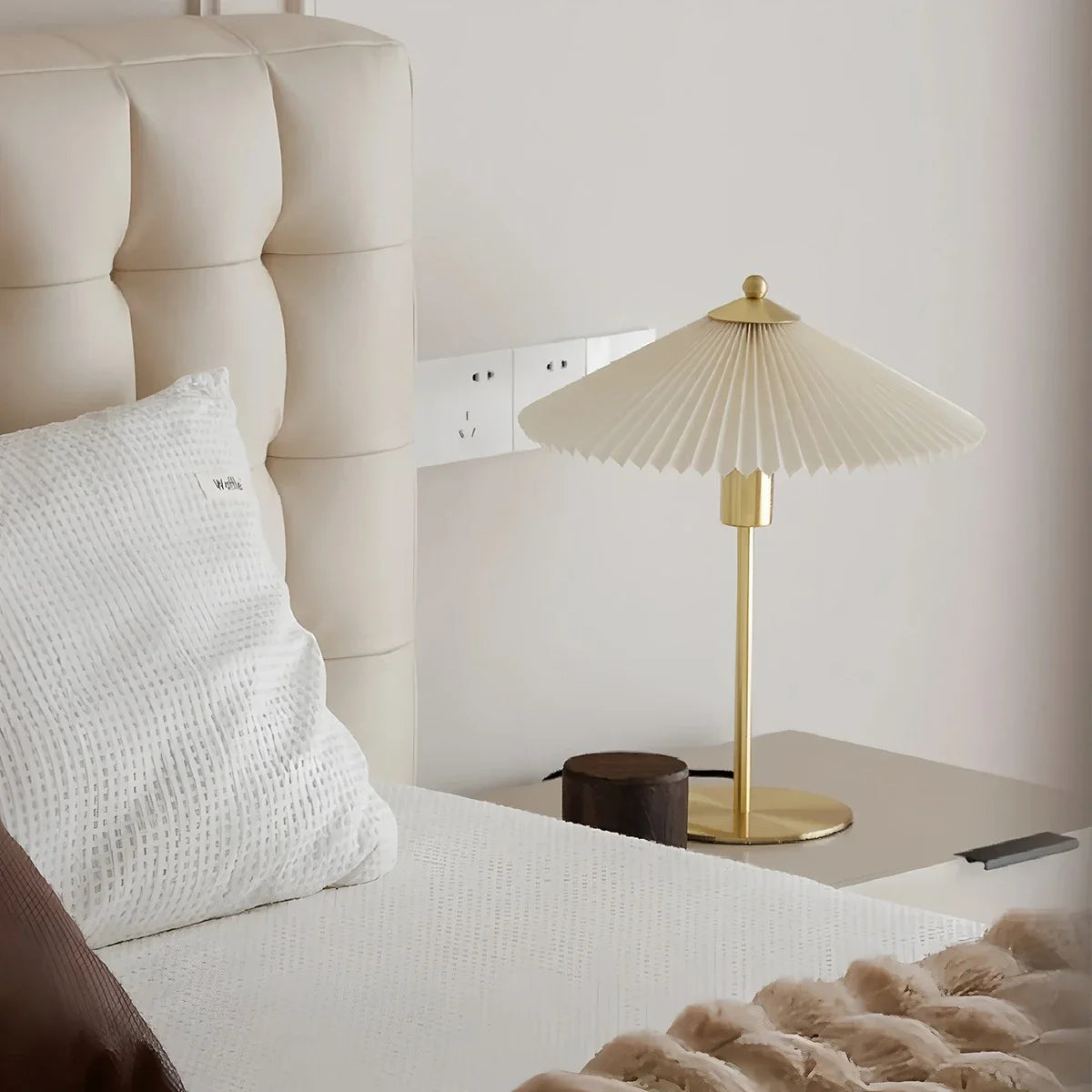 Feyran Perla Pleated Table Lamp for Bedroom