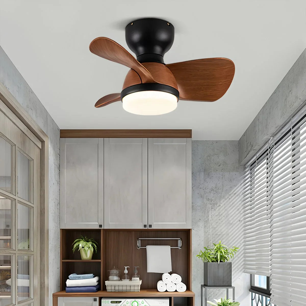 Feyran Small Flush Mount Ceiling Fan with Light