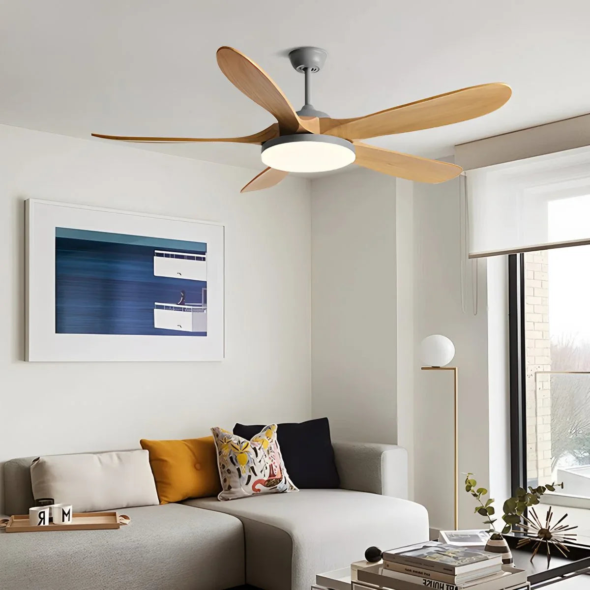 Feyran 5-leaf Solid Wood Ceiling Fan Light