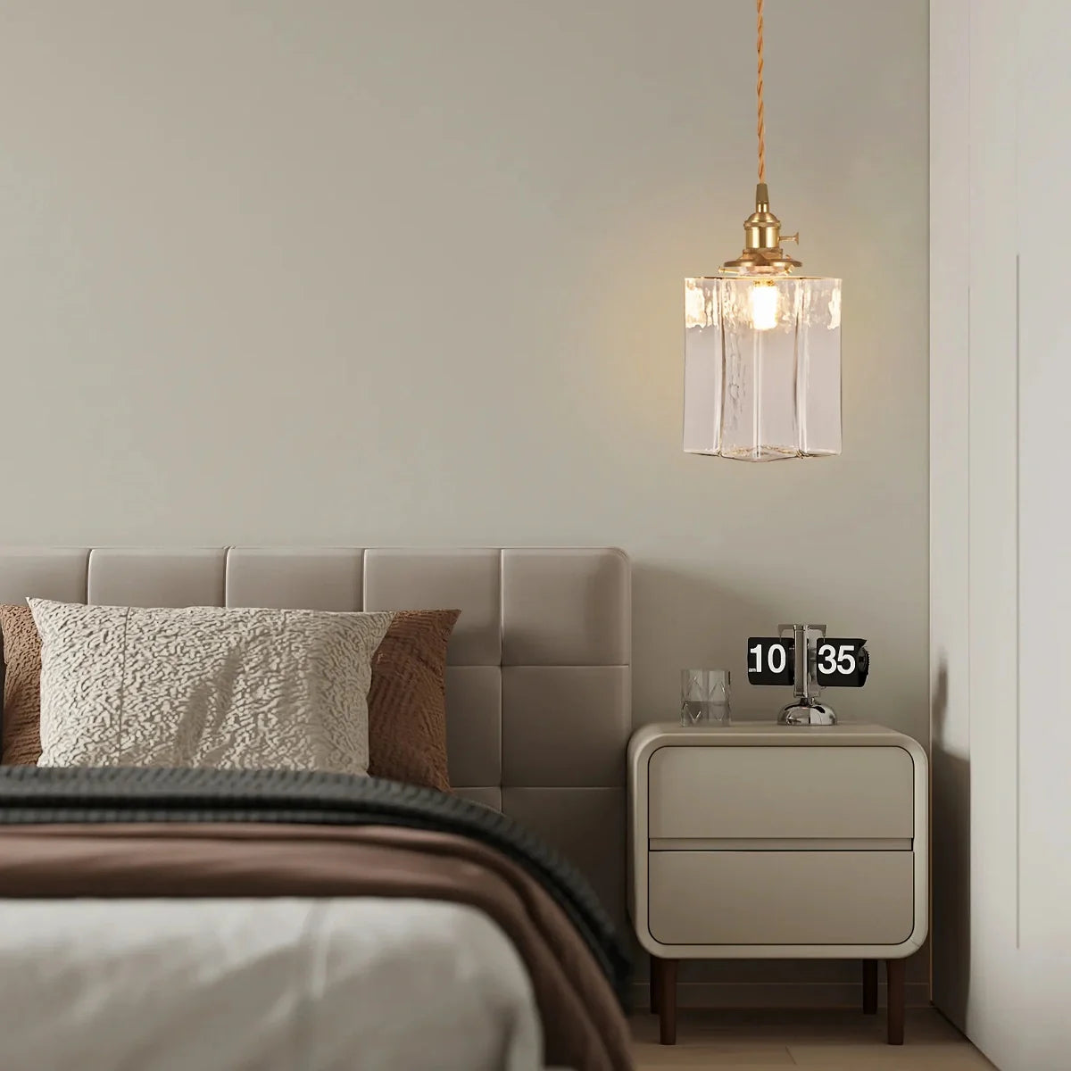 Feyran Verglas Clear Glass Pendant Light for Bedroom