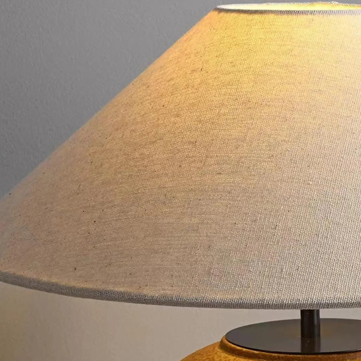 Feyran Vintage Ceramic Table Lamp