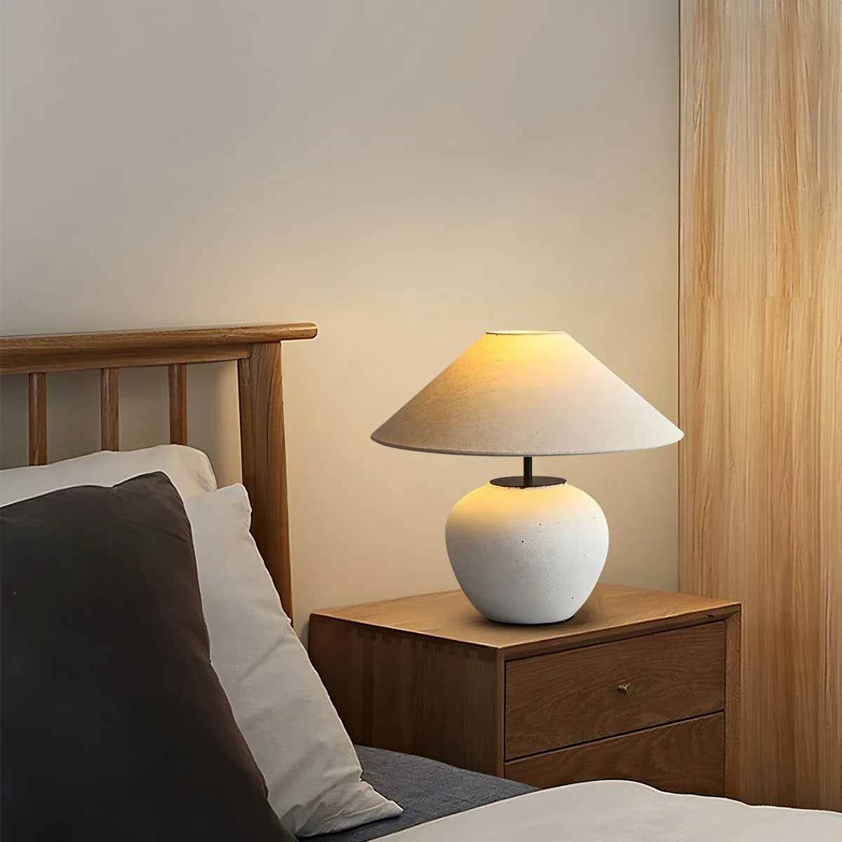 Feyran Vintage Ceramic Table Lamp