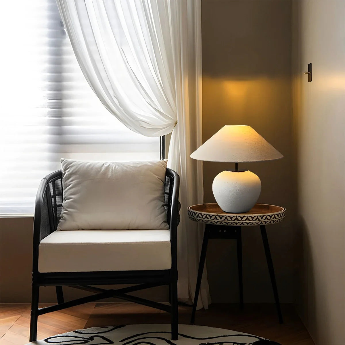 Feyran Vintage Ceramic Table Lamp