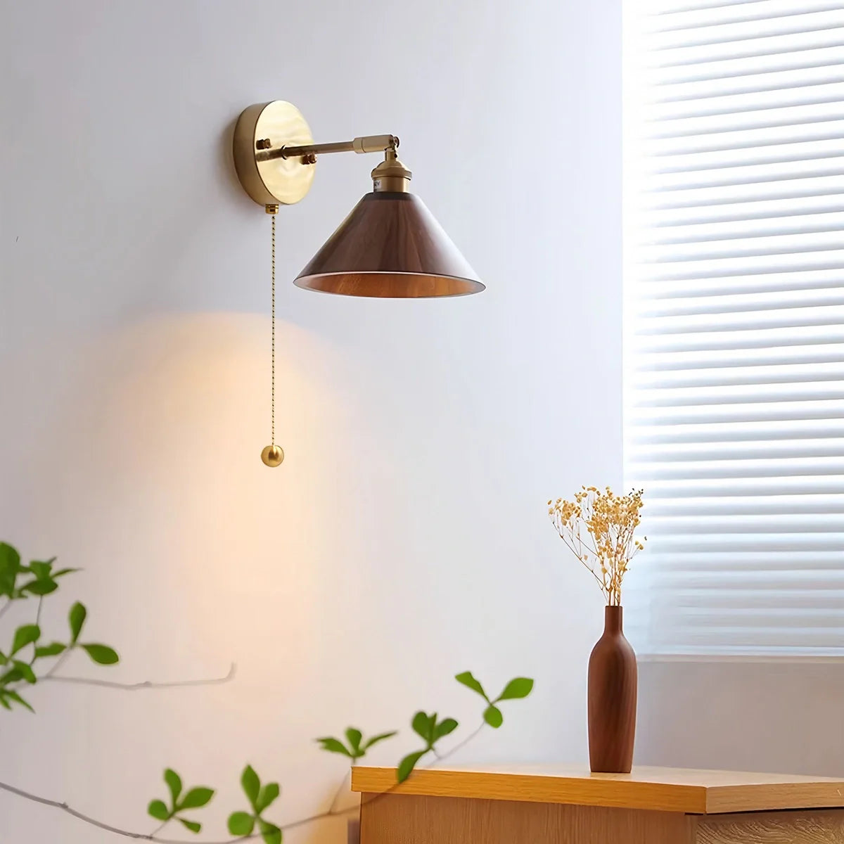Feyran Vintage Wood Pull Chain Switch Wall Lamp