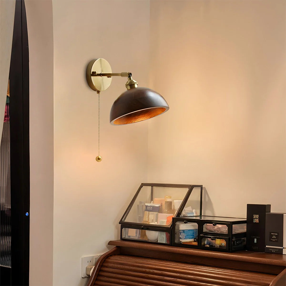 Feyran Vintage Wood Pull Chain Switch Wall Lamp