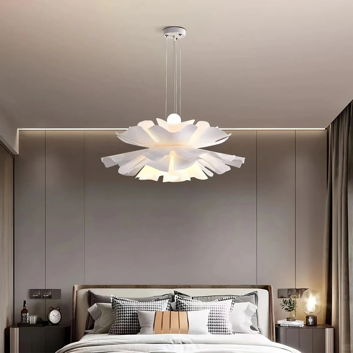 Feyran White Flower Pendant Light for Living Room