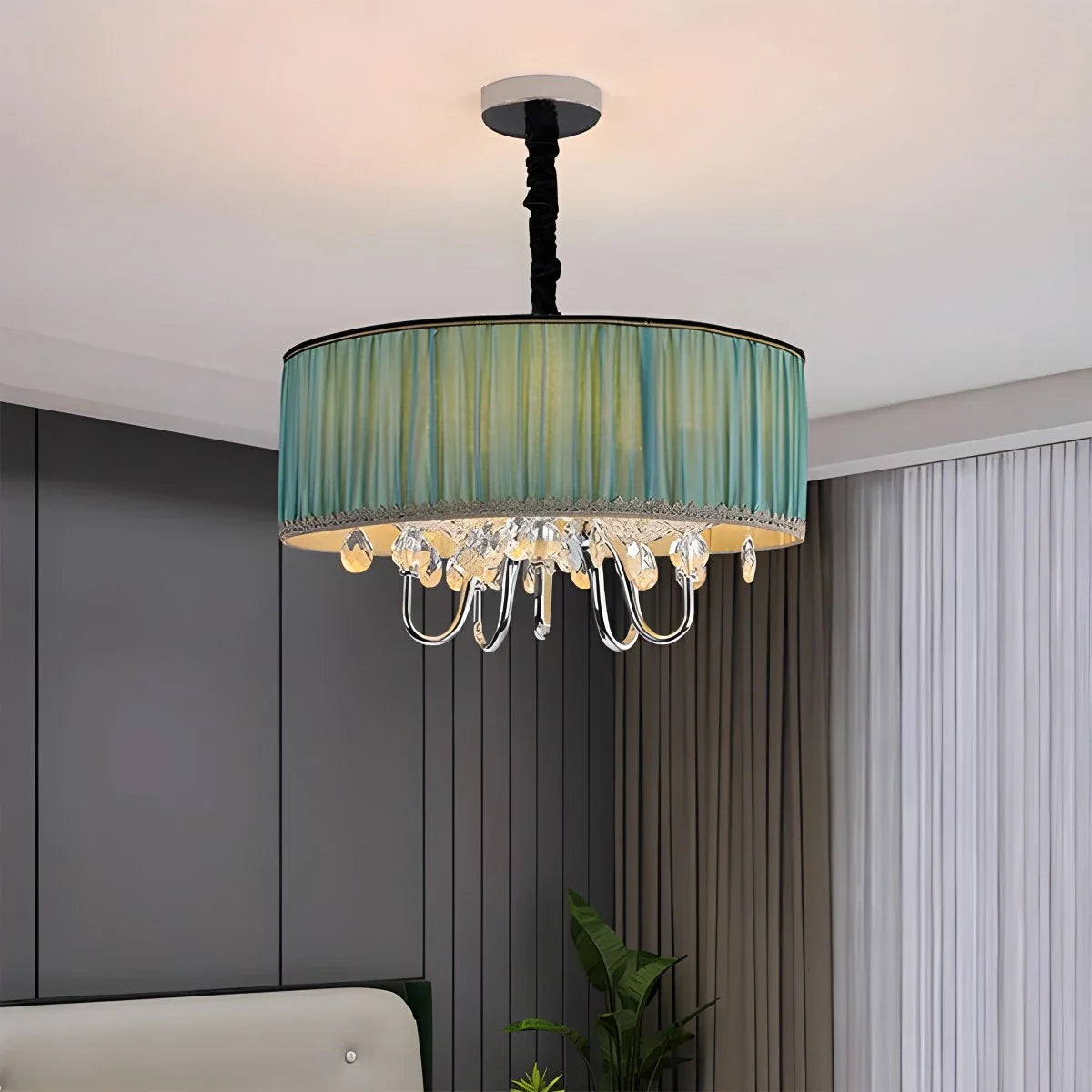 Feyran Alloy Luxury Crystal Pendant Light for Living Room