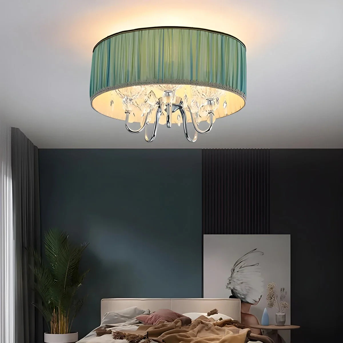 Feyran Alloy Luxury Crystal Pendant Light for Living Room